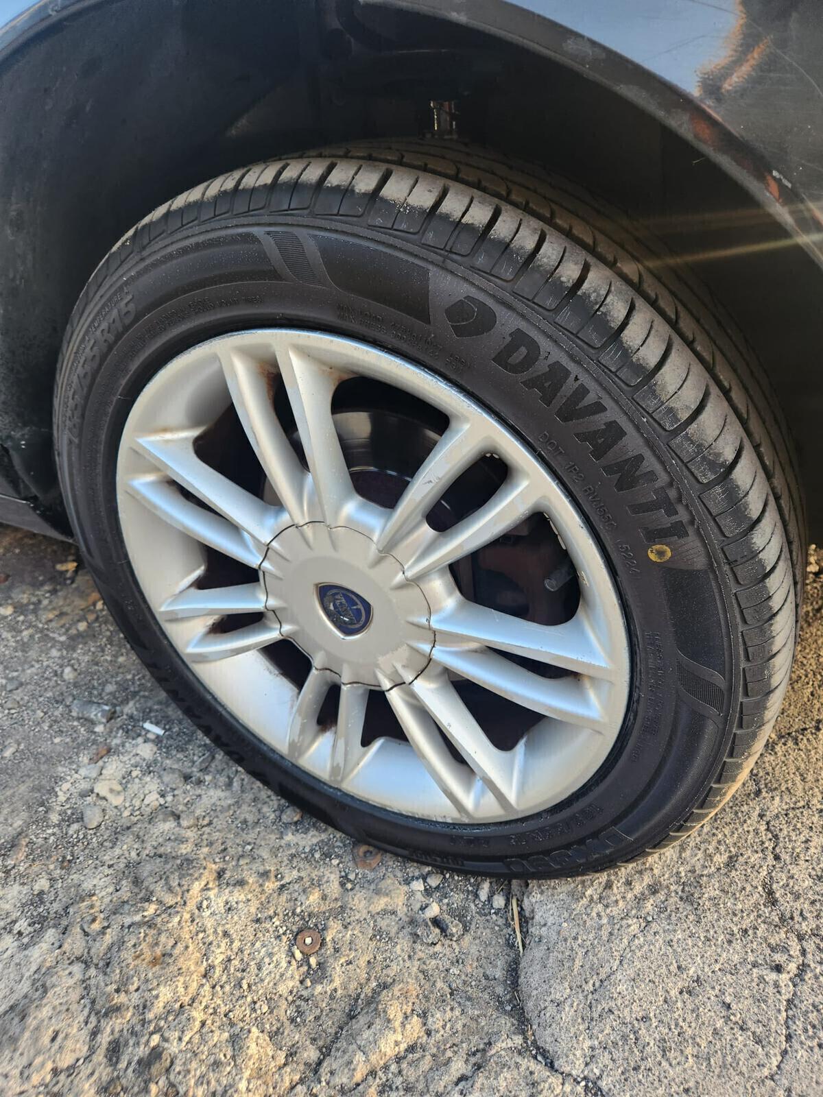 Lancia Ypsilon 1.2 69 CV PLATINUM