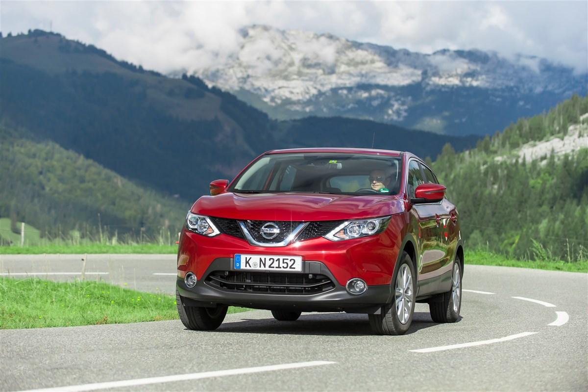 NISSAN Qashqai II 2014 qashqai 1.5 dci Acenta 110cv E6