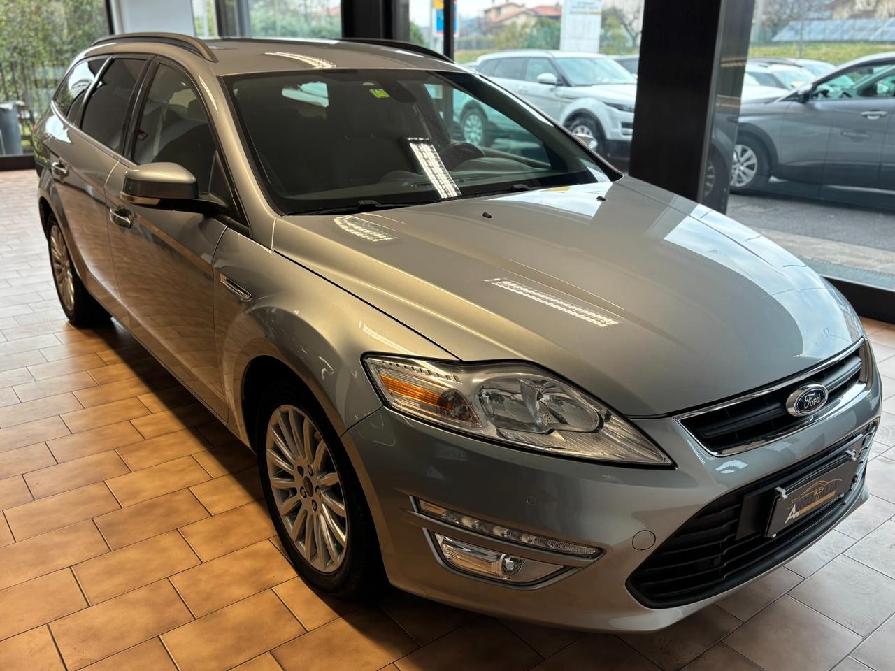 Ford Mondeo SW 2.0 tdci Business (nav) 140cv powershift