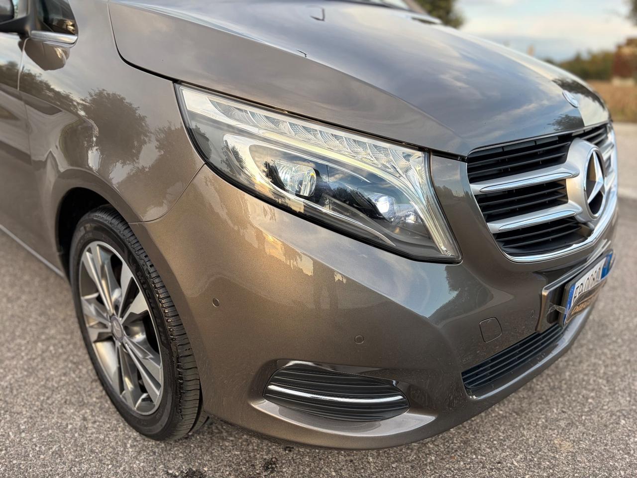 Mercedes-benz V 220 d Premium Long