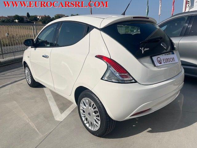 LANCIA Ypsilon 1.2 69 CV 5 porte Silver