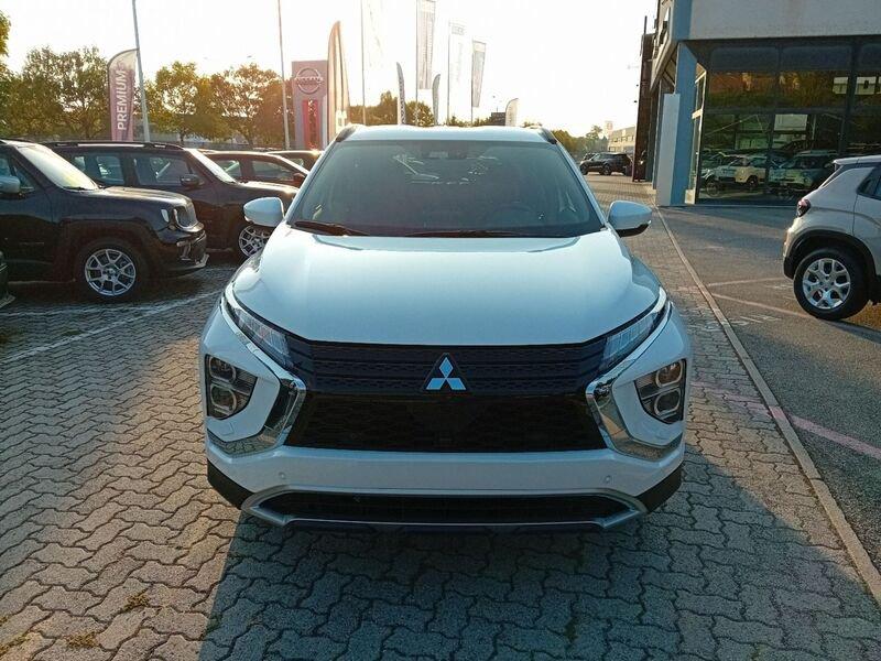 Mitsubishi Eclipse Cross 2.4 MIVEC 4WD PHEV Instyle SDA Pack 0