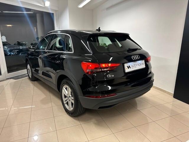 Audi Q3 35 TDI S tronic Business