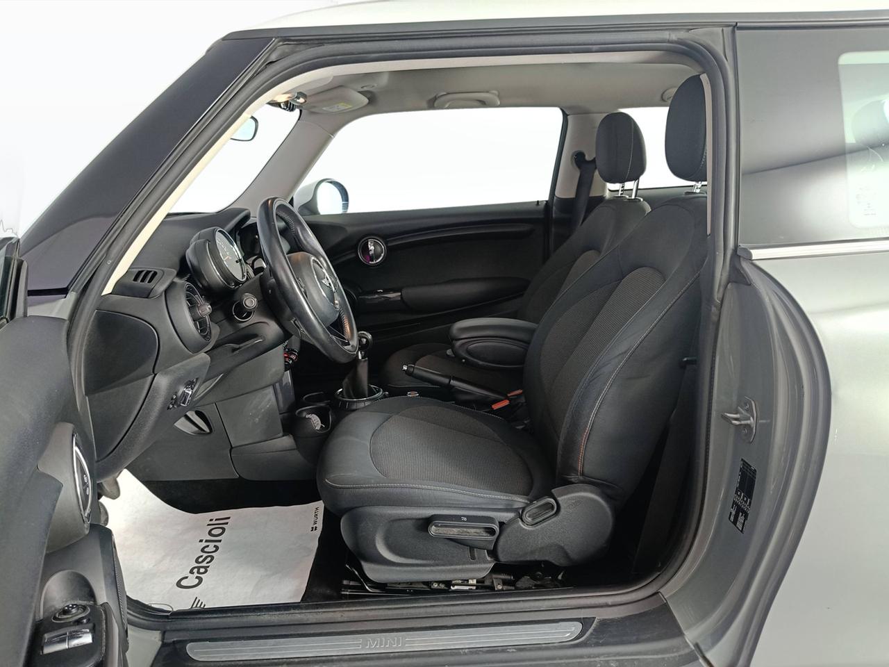 MINI Mini IV F55-F56 2014 - Mini 1.5 Cooper D 3p