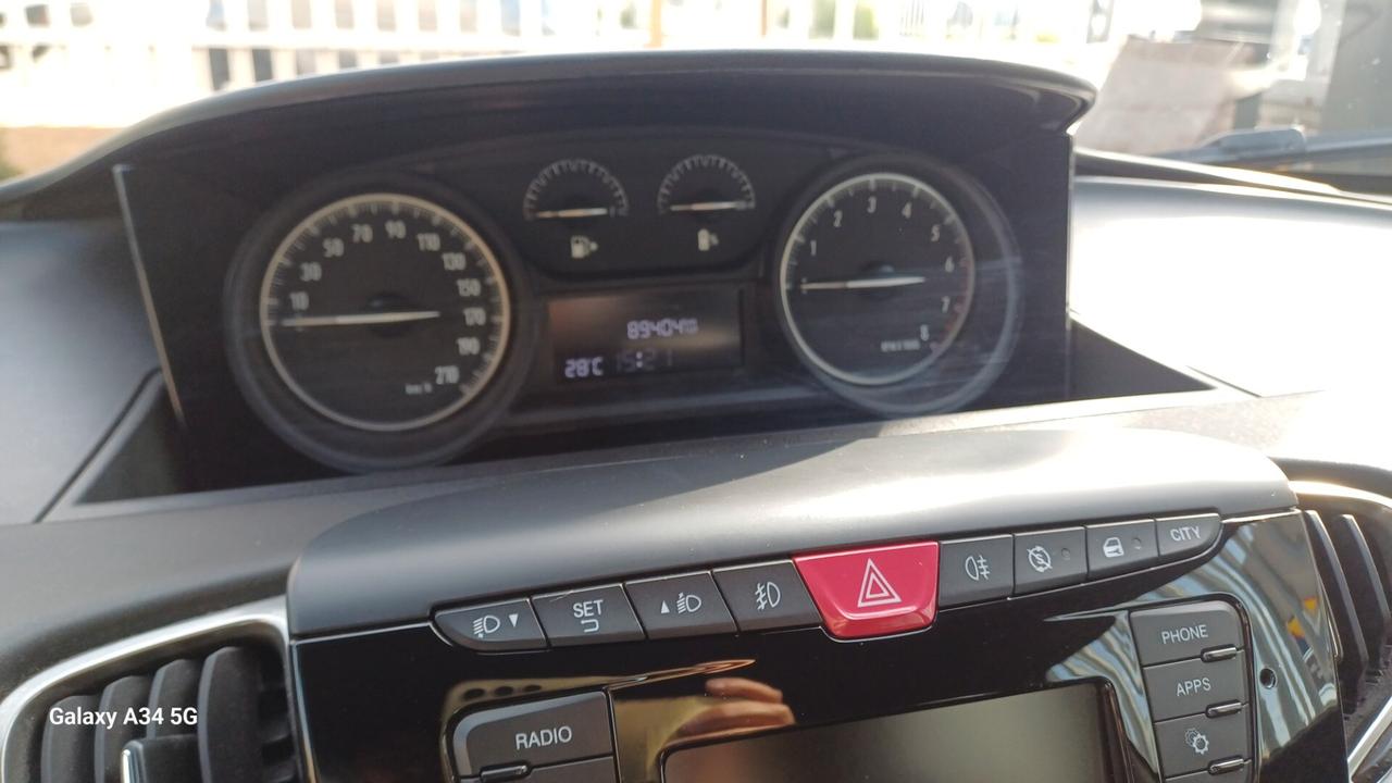 Lancia Ypsilon 1.0 FireFly 5 porte S&S Hybrid Ecochic Gold