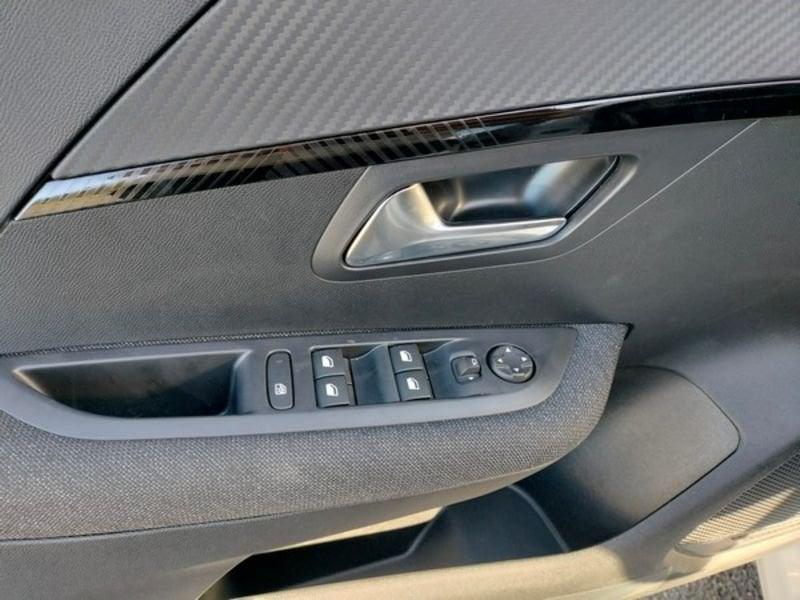 Peugeot 208 208 1.2 turbo Style 100cv