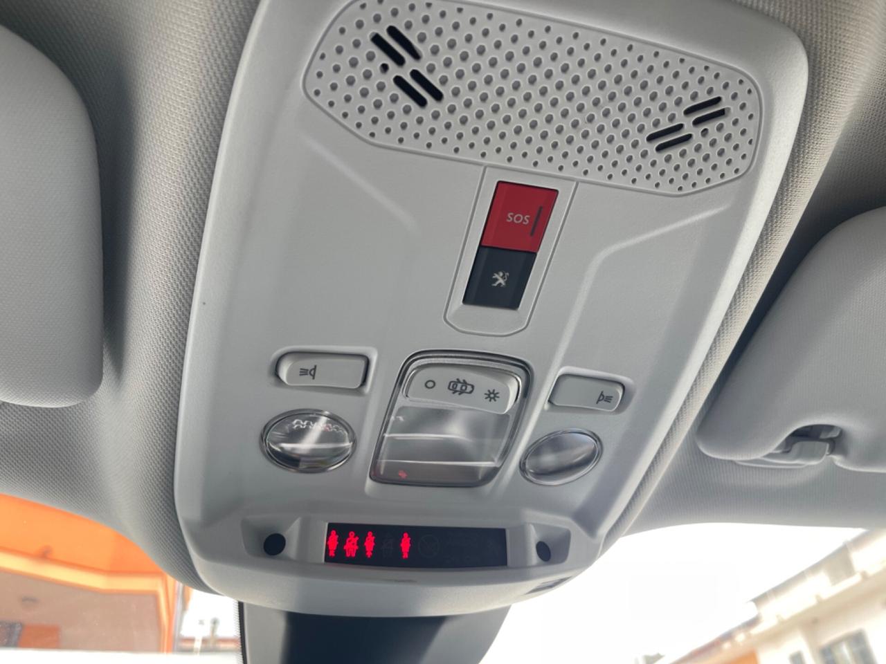 Peugeot 2008 BlueHDi 130 S&S EAT8 Allure Pack QUADRO VIRTUAL COCKPIT