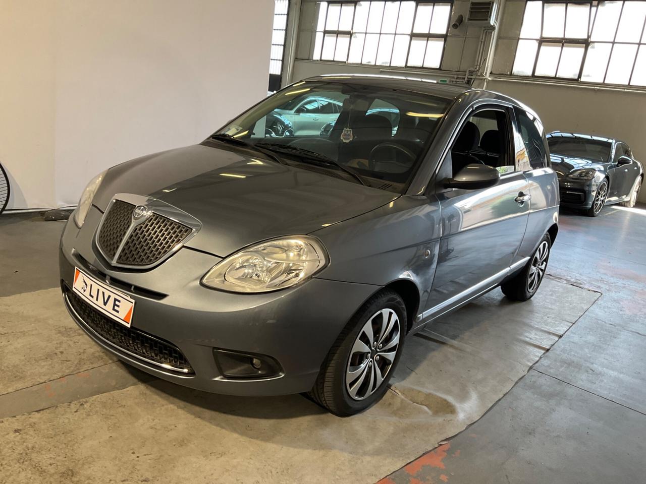 Lancia Ypsilon 1.2 Argento
