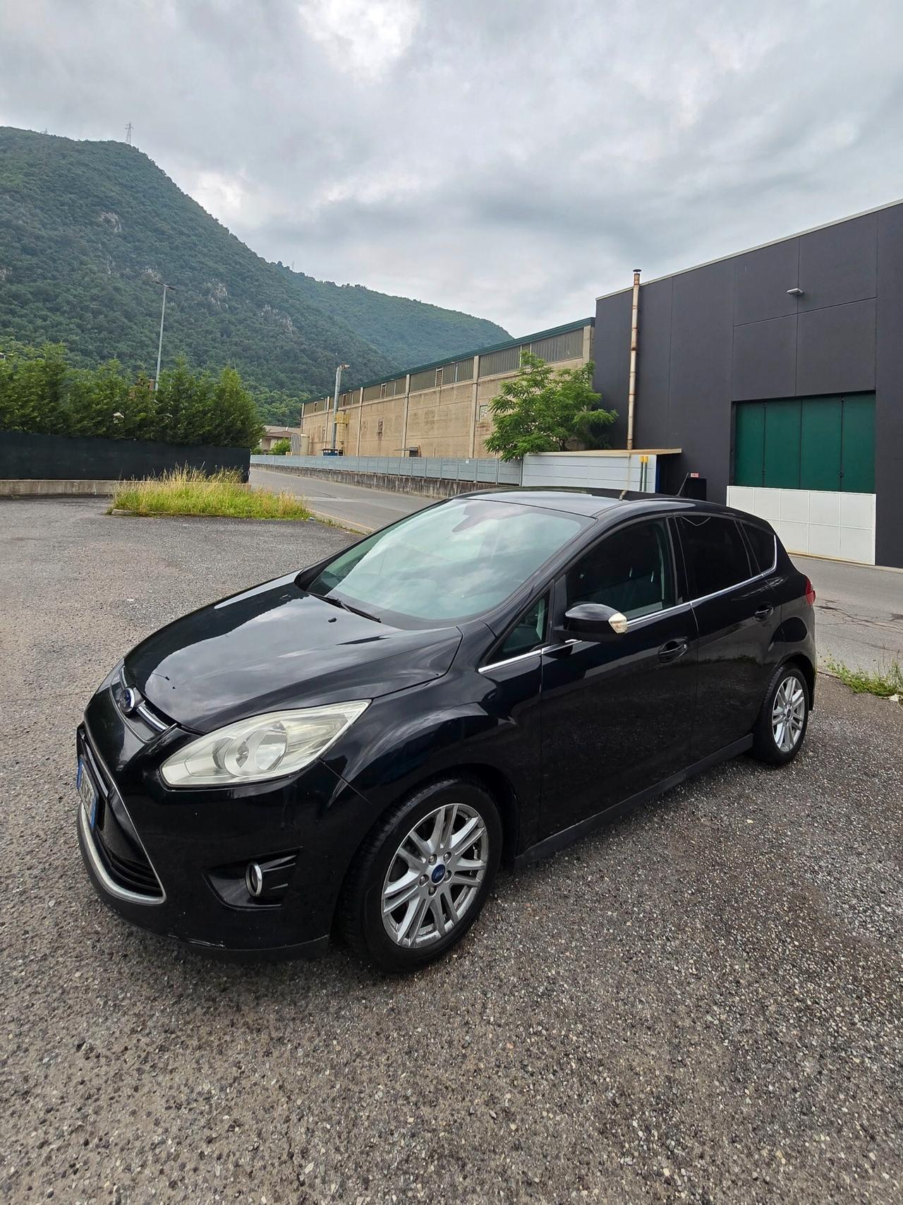 Ford C-Max Titanium