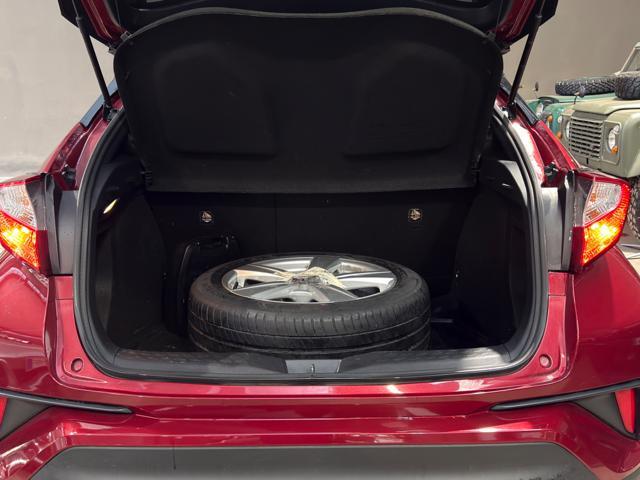 TOYOTA C-HR 1.8 Hybrid E-CVT Trend