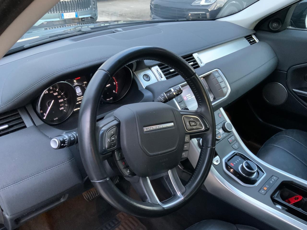 Land Rover Range Rover Evoque Range Rover Evoque 2.0 TD4 150 CV 5p. SE AUTOCARRO 5 POSTI IVA COMPRESA