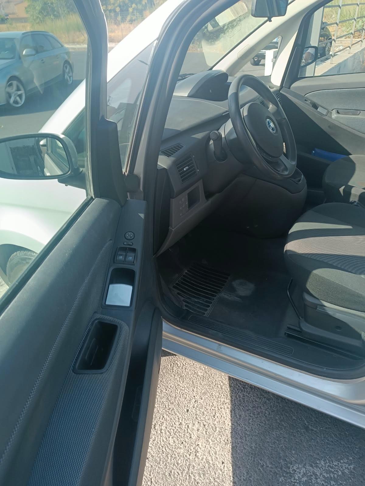 Fiat Idea 1.3 Multijet 16V Emotion