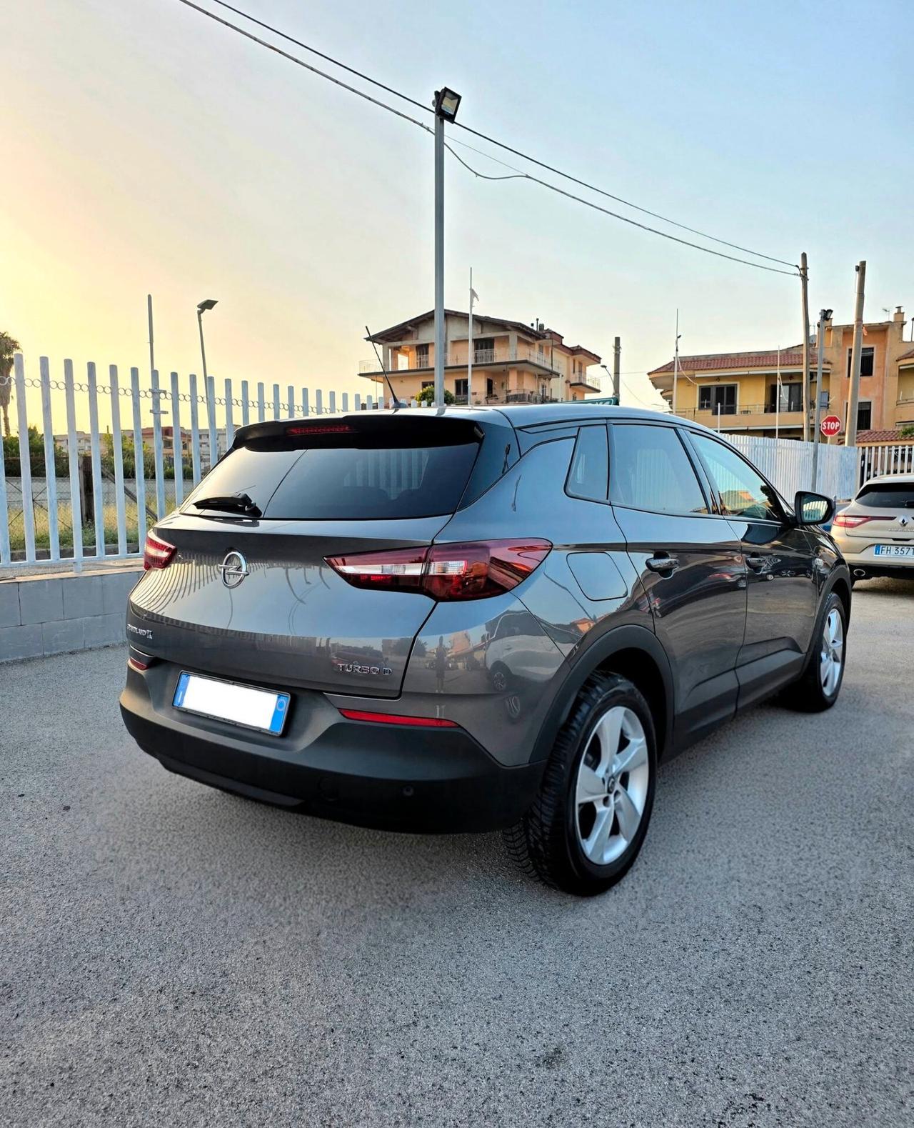 Opel Grandland X 1.5 cdti 131cv Innovation con 72.000 Chilometri