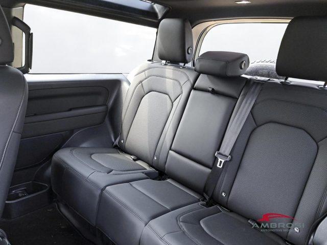 LAND ROVER Defender 3.0 AJ20-D6H AWD 3DR RWB X-Dynamic SE 200PS Auto