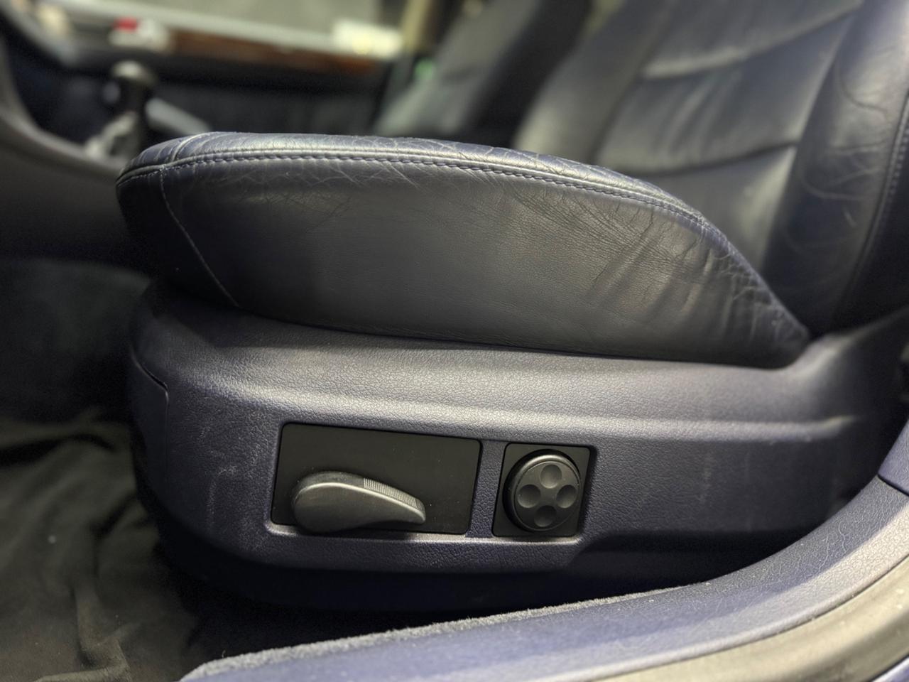 Audi A6 2.5 V6 TDI/180 CV cAvant quattro