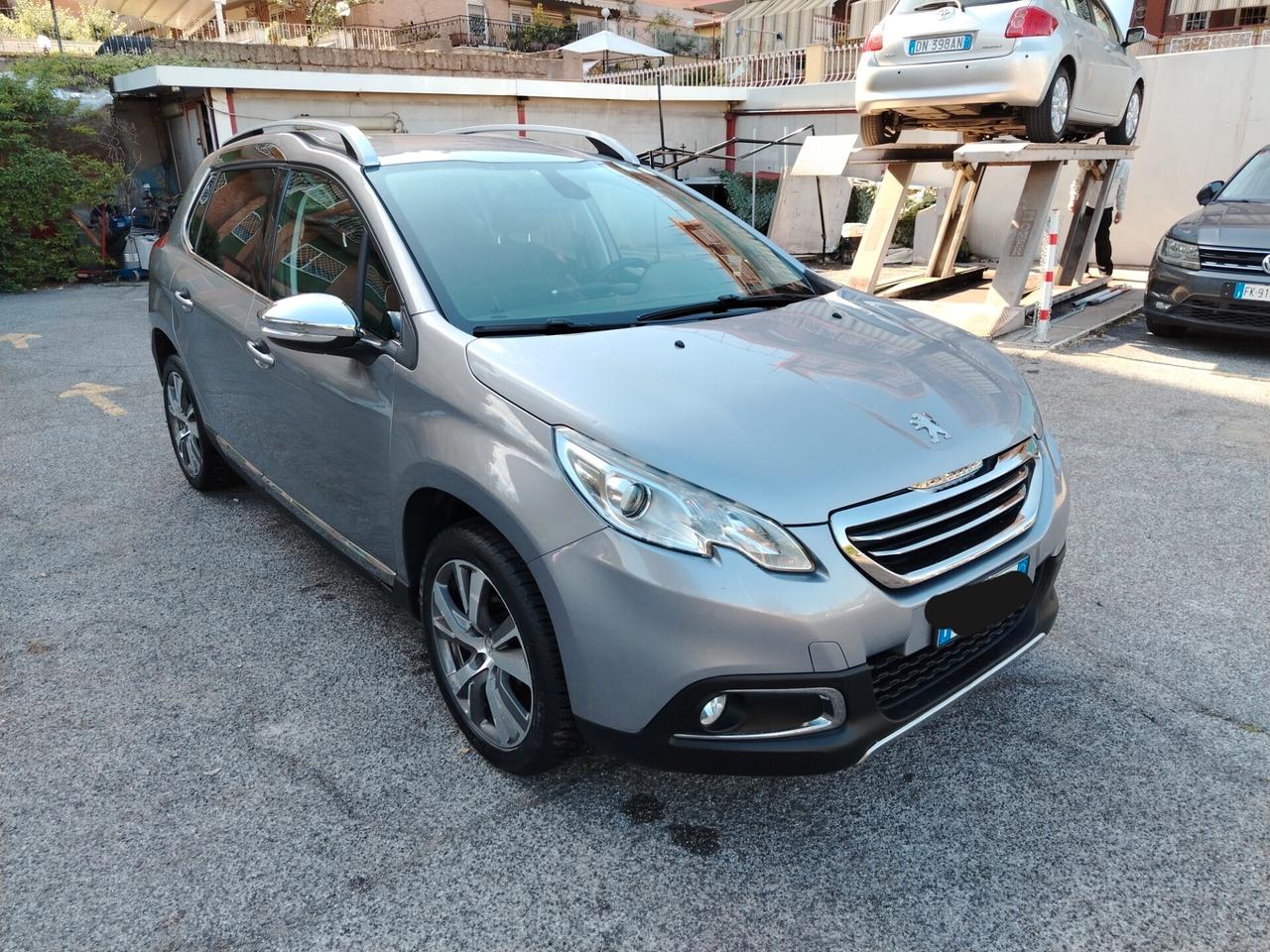 Peugeot 2008 BlueHDi 100 Allure
