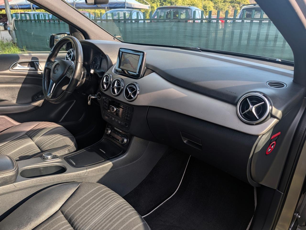 Mercedes-benz B 250 BlueEFFICIENCY Premium