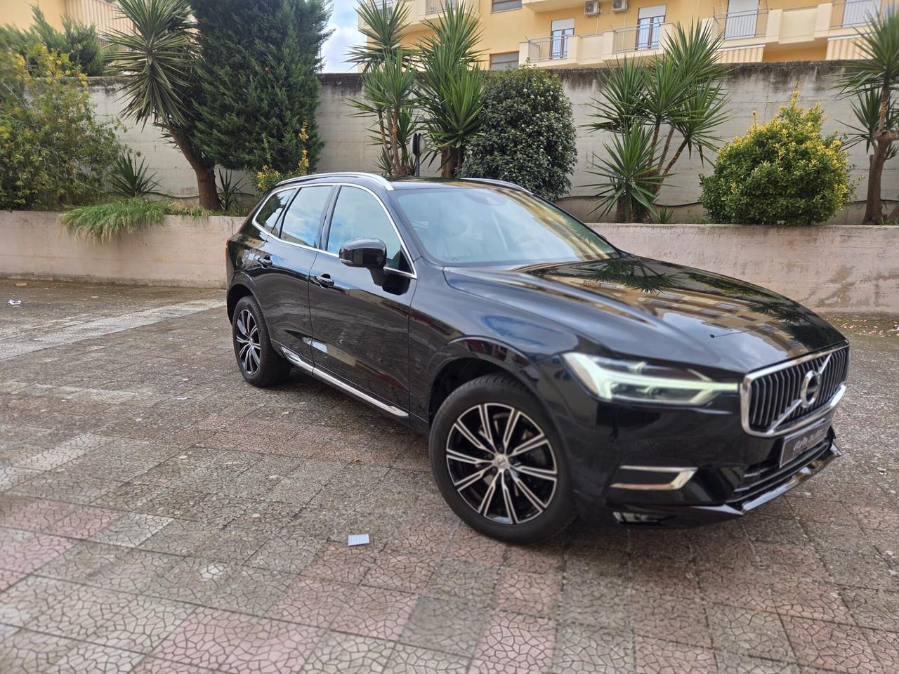 Volvo XC 60 XC60 B4 (d) AWD Geartronic Inscription