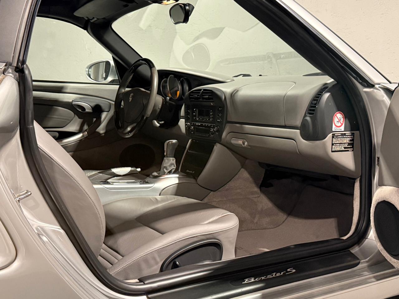 Porsche Boxster 3.2i 24V cat S