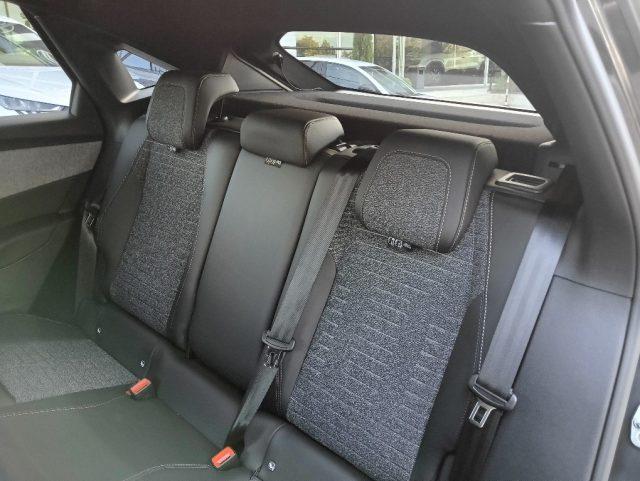 PEUGEOT 3008 Hybrid 145 e-DCS6 Allure con Navigation PacK