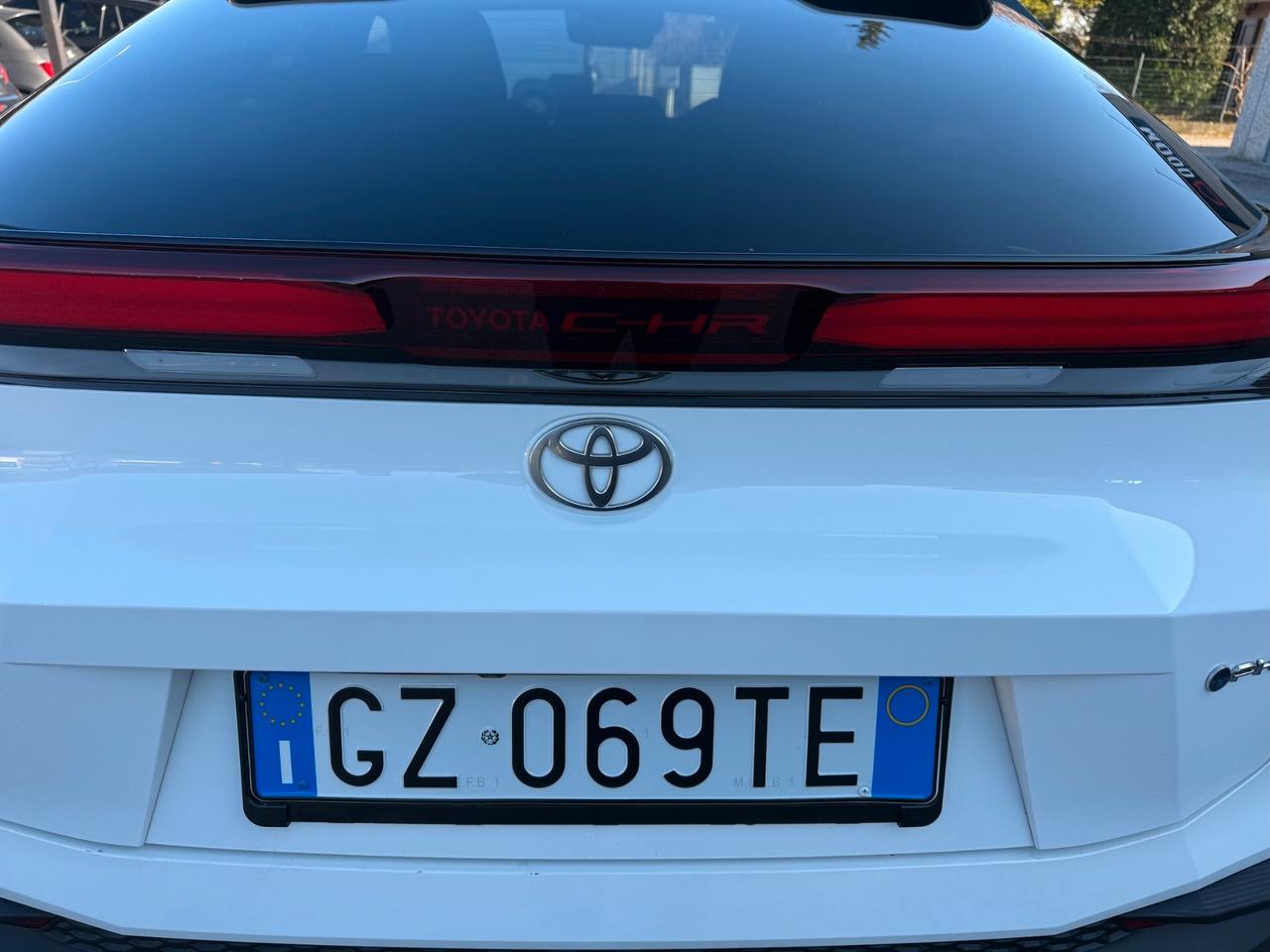 Toyota C-HR 2.0 phev Trend fwd e-cvt plug-in FULL OPTIONAL