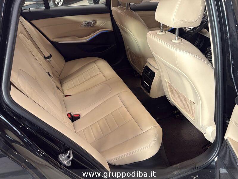 BMW Serie 3 G21 2019 Touring Diese 320d Touring mhev 48V Luxury auto