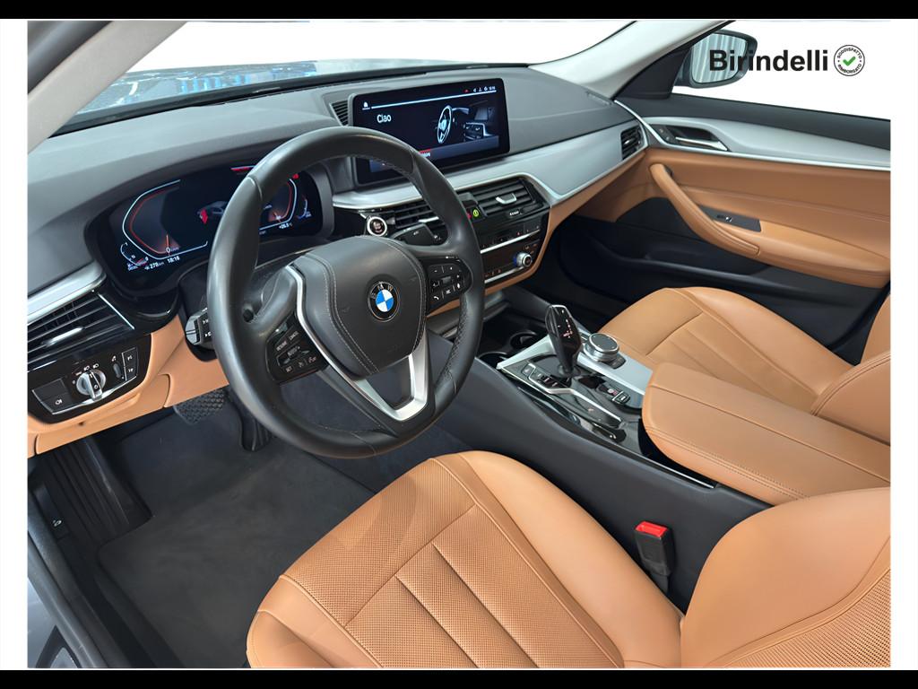 BMW Serie 5(G30/31/F90) - 520d 48V xDrive Business
