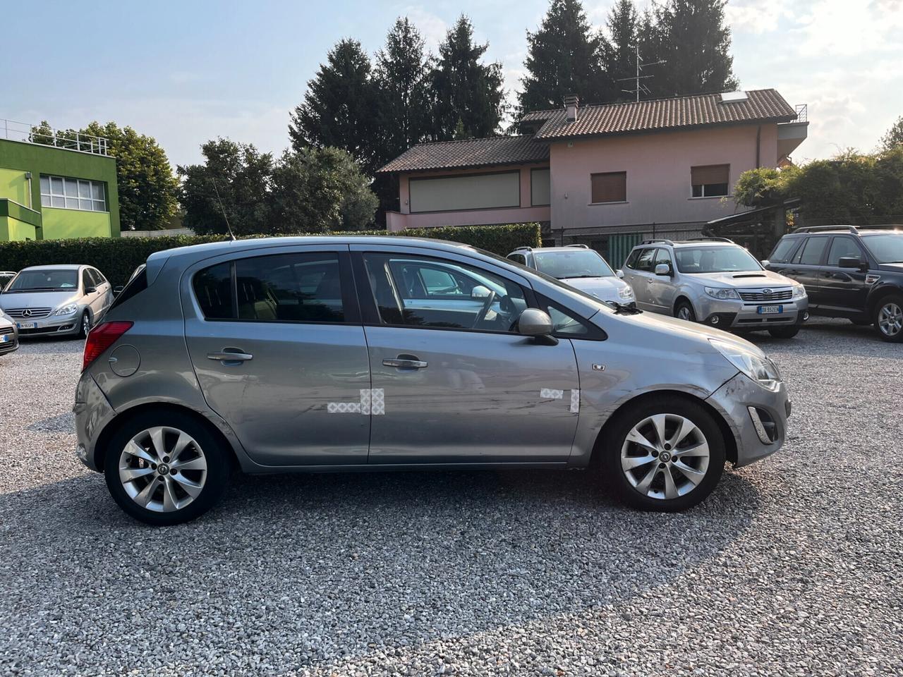 Opel Corsa 1.2 5 porte Elective