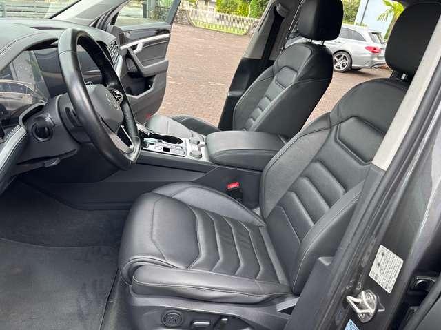 Volkswagen Touareg 3.0 V6 tdi Atmosphere R-Line Exterior Pack