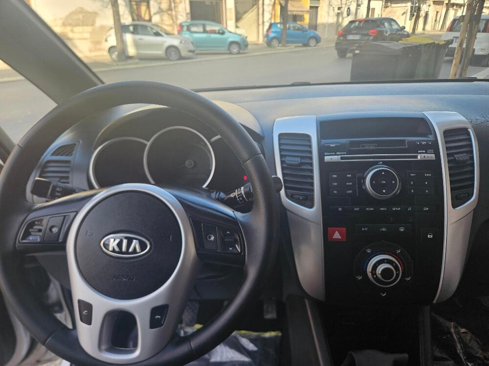 Kia Venga 1.4 CRDi 90CV Cool" Con Tetto Panoramico