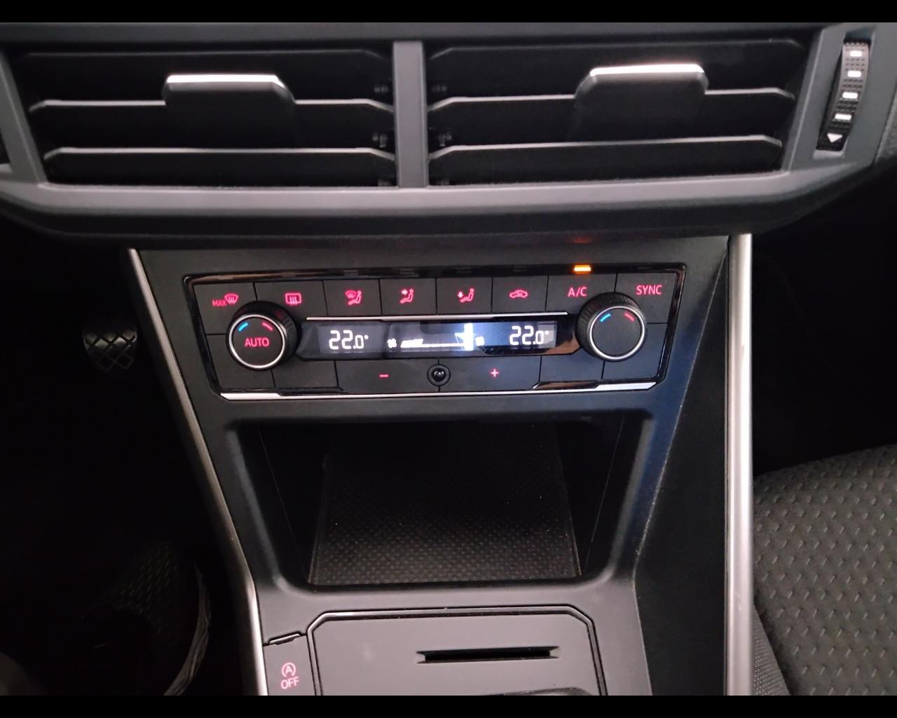 VOLKSWAGEN Polo VI 2017 - Polo 5p 1.0 tsi Sport 95cv