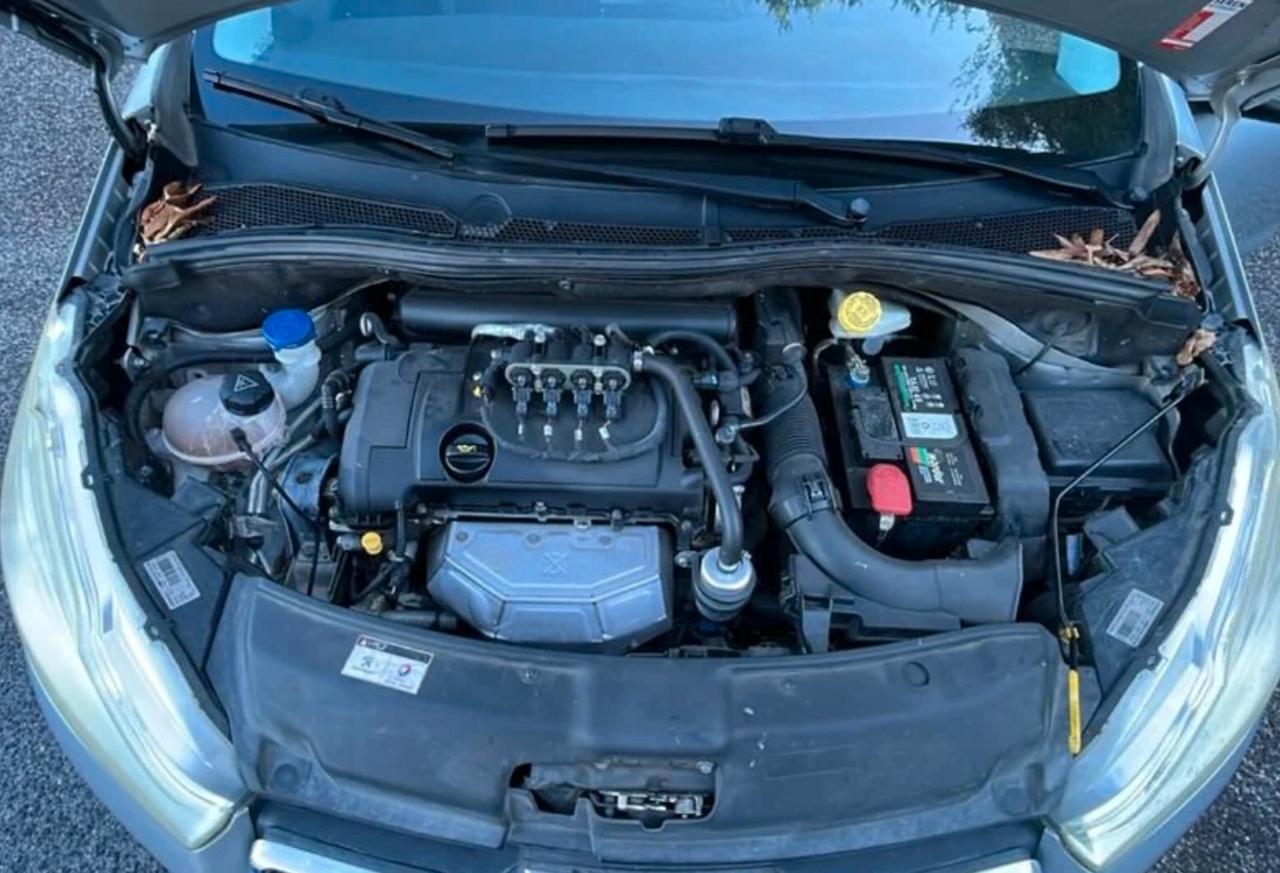 Peugeot 208 1.4 VTi 95 CV 5p. GPL Access