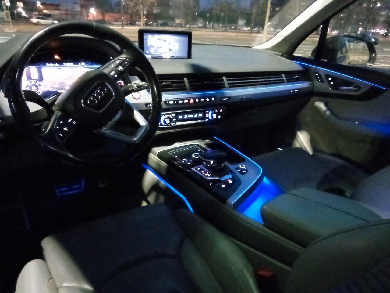 Audi Q7 SQ7 4.0 V8 TDI quattro tiptronic Business Plus