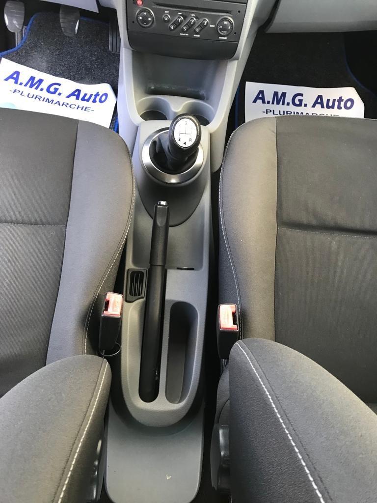 Renault Modus 1.5 dCi 75CV 55 KW Wave auto pari al nuovo
