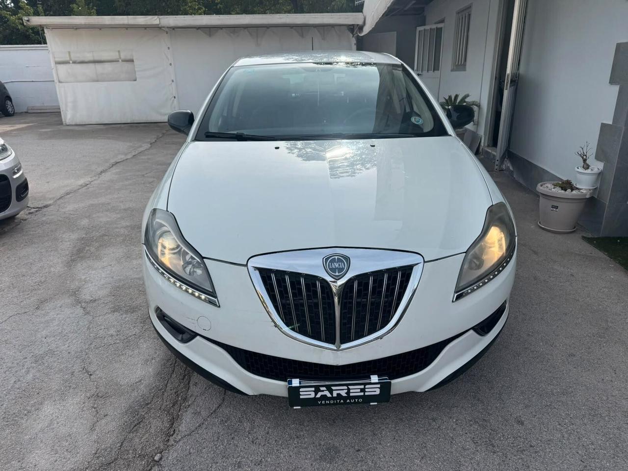 Lancia Delta 1.6 MJT DPF Silver
