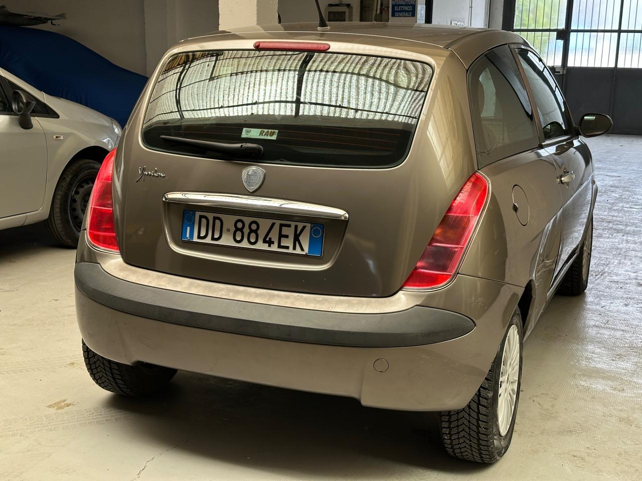 Lancia Ypsilon 1.2 Neopatentati
