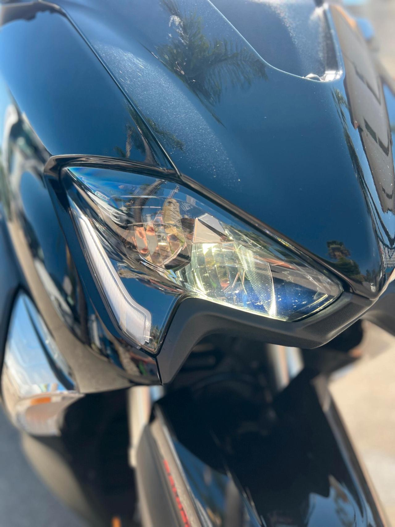 Yamaha T Max FULL