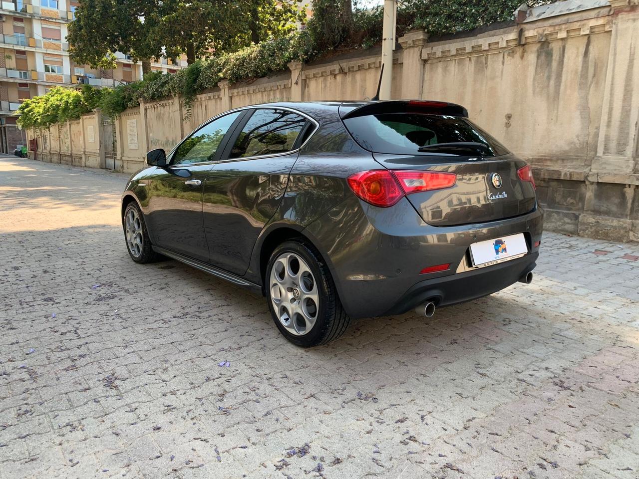 Alfa Romeo Giulietta 2.0 JTDm-2 150 CV Distinctive