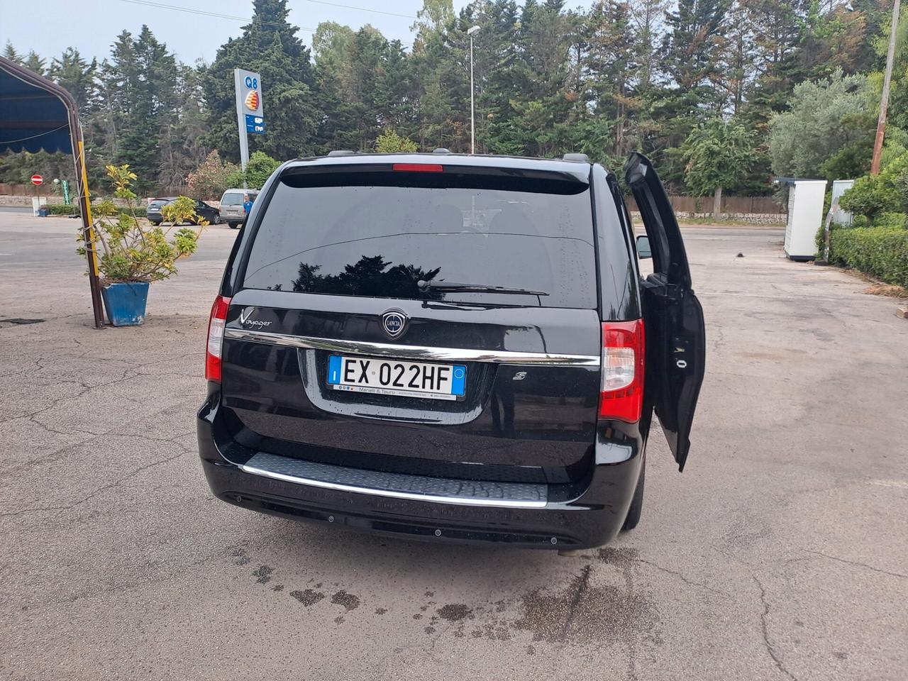 Lancia Voyager 2.8 Turbodiesel S 177 CV