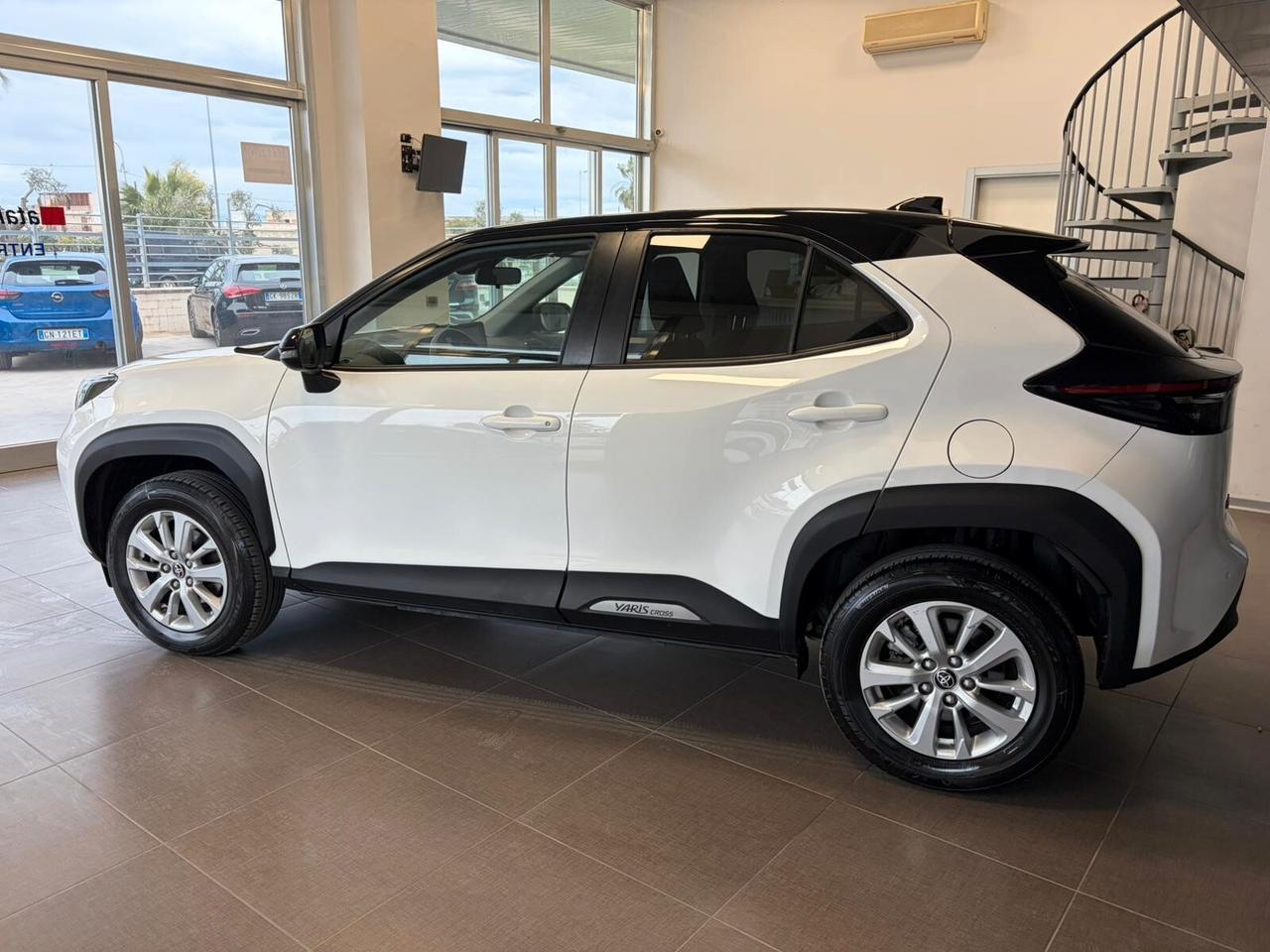 Toyota Yaris Cross 1.5 Hybrid 5p. E-CVT Business