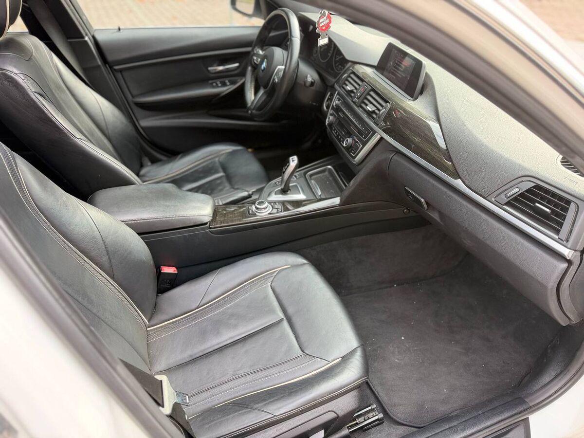 BMW Serie 3 Touring 320d xdrive Luxury navi