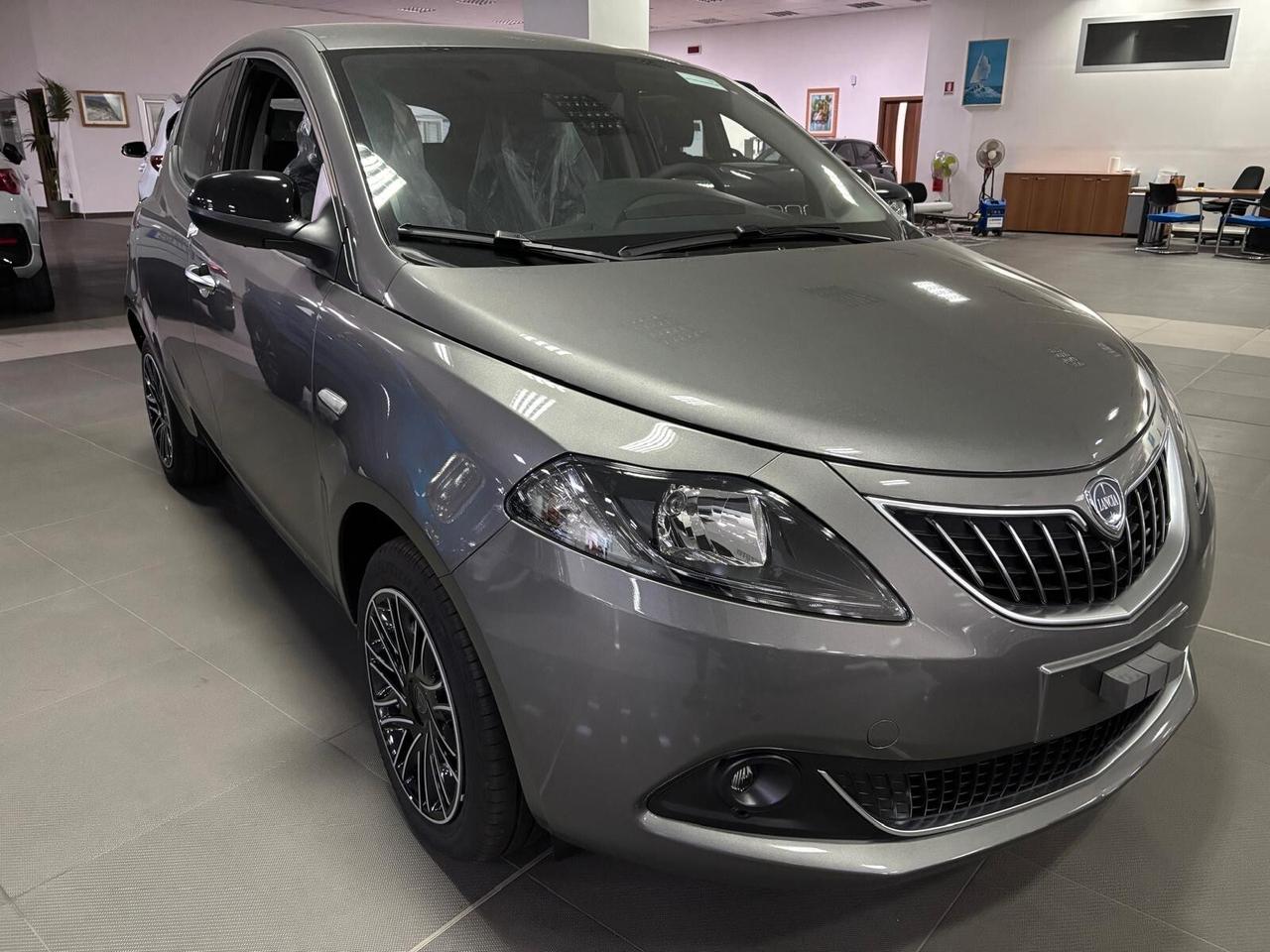 Lancia Ypsilon 1.2 69 CV 5 porte GPL Gold Plus