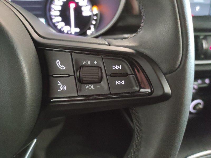 ALFA ROMEO Stelvio - Stelvio 2.2 Turbodiesel 190 CV AT8 Q4 Business