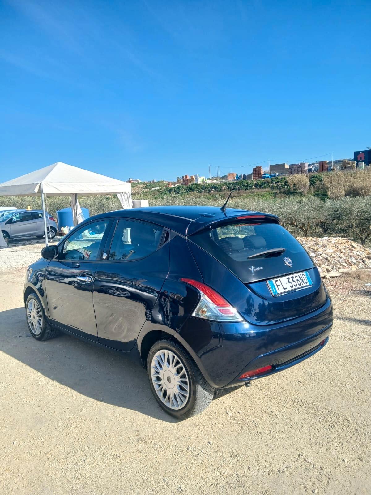 Lancia Ypsilon 1.2 69 CV 5 porte GPL Ecochic Elefantino