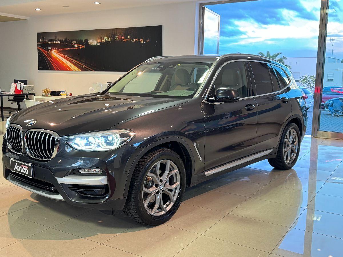 BMW X3 xDrive20d xLine Pelle Chiara Luci ambient