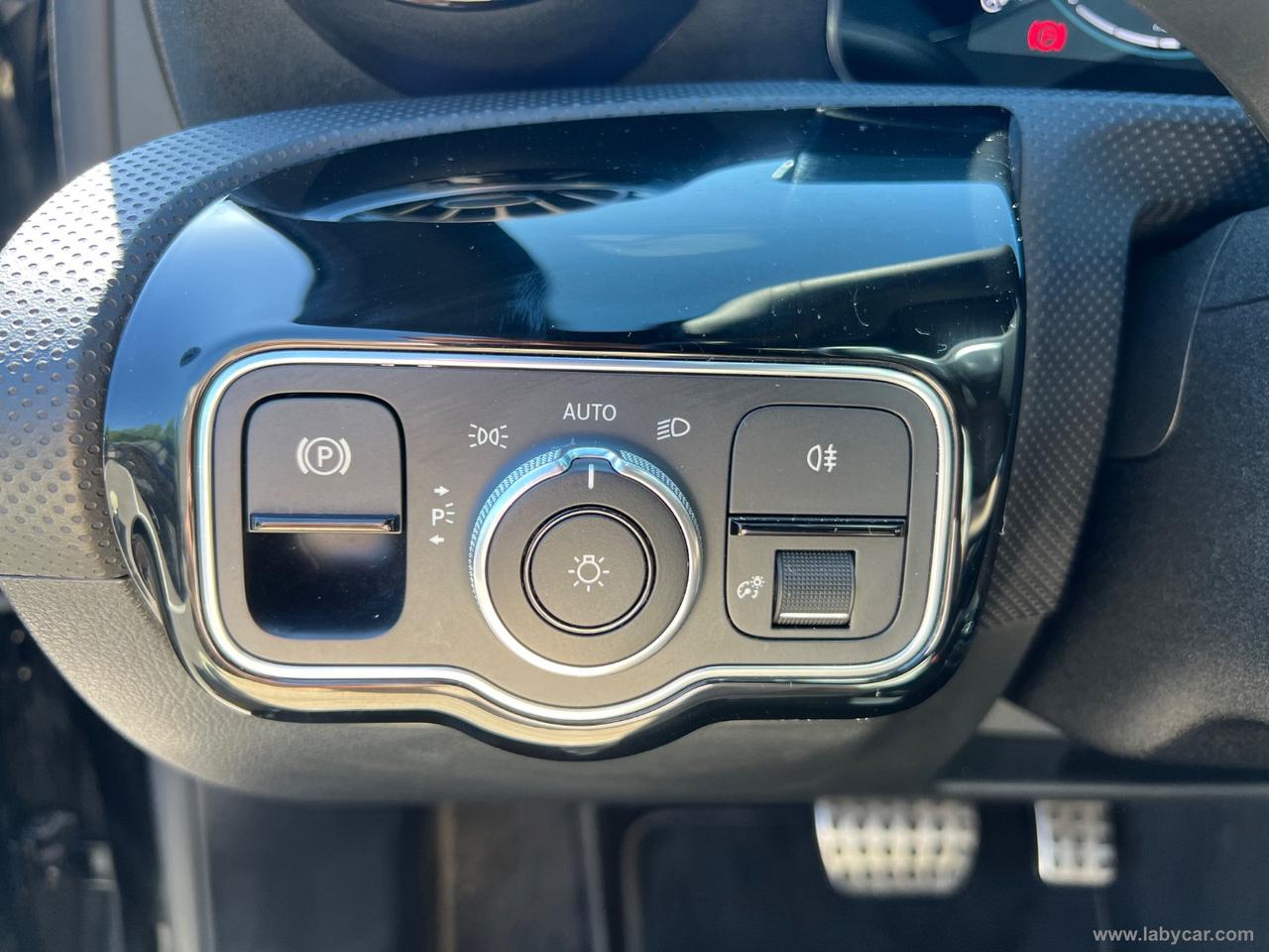 MERCEDES-BENZ A 200 d Automatic Premium