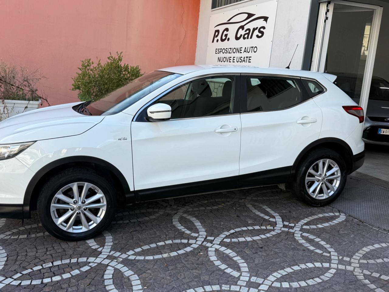 Nissan Qashqai 1.5 dCi Tekna 360