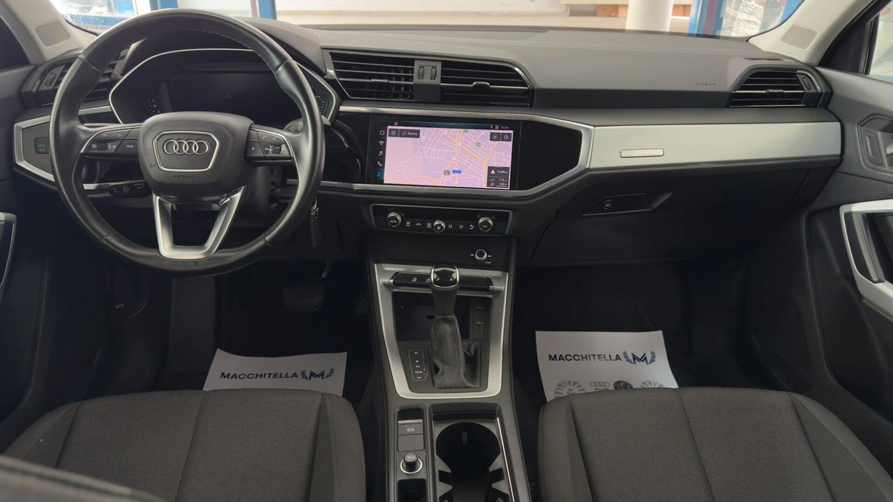 Audi Q3 35 TDI S tronic Business