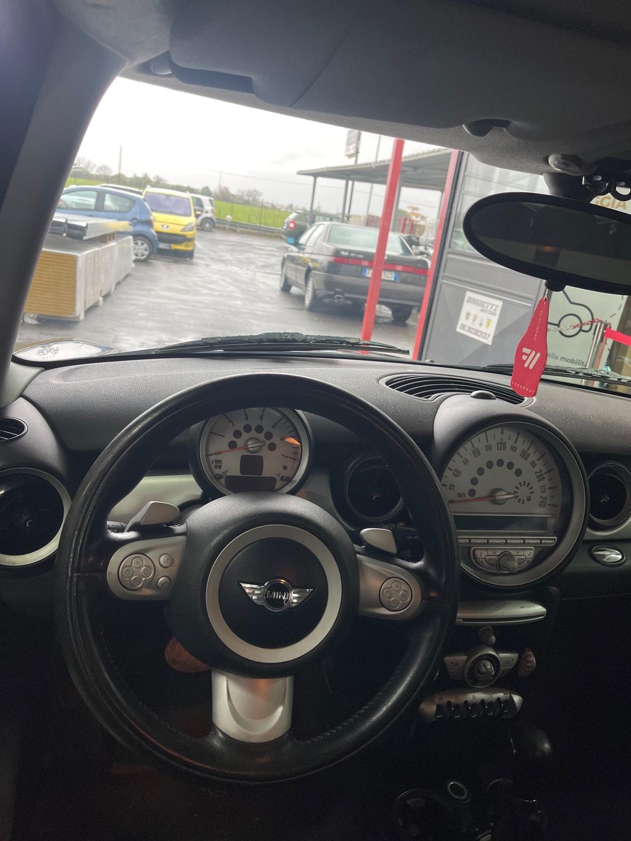 Mini Clubman Cooper D Aut. Neopatentati PERMUTE RATE