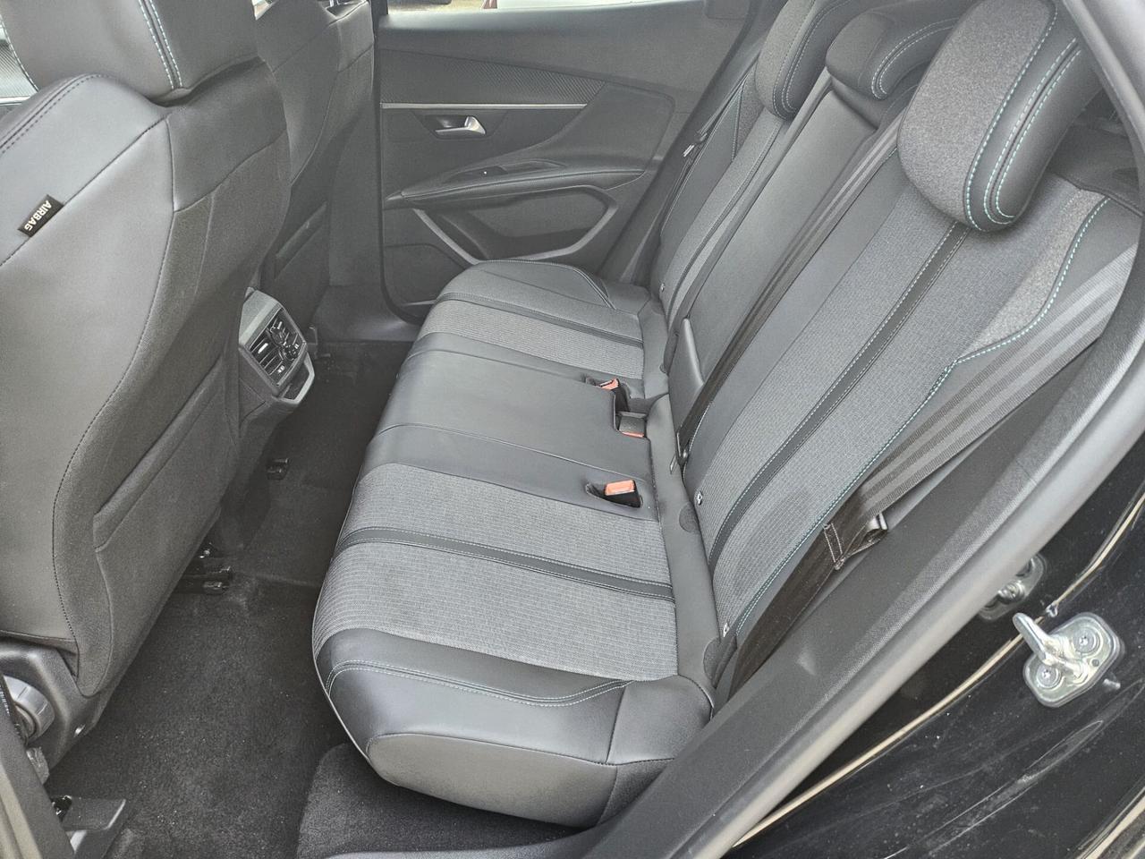 Peugeot 3008 BlueHDi 130 S&S EAT8 Allure Pack